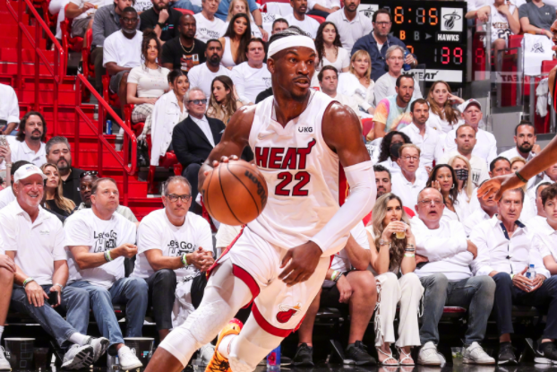 热火队|NBA硬汉爆砍45分！激情怒吼创生涯纪录，全场沸腾疯狂高呼MVP