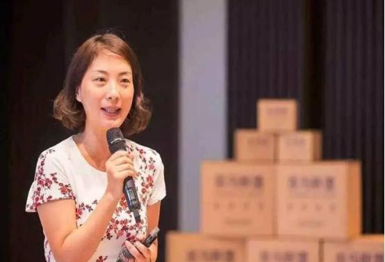阿里巴巴|当年是阿里的前台，马云给她0.2%的股份，20年过去她怎样了？