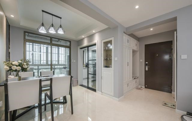 不顾家人反对,老婆坚持用黑白灰装修,看到效果,朋友说我赚了