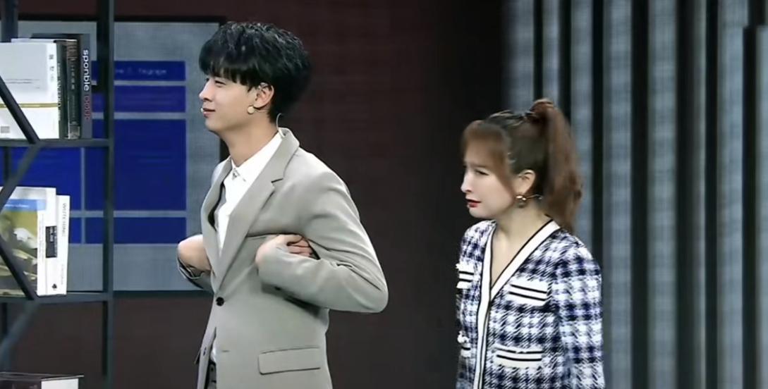 秦霄贤|德云社秦霄贤喜剧专场演小品,赢得观众好评,老秦台风越来越稳了