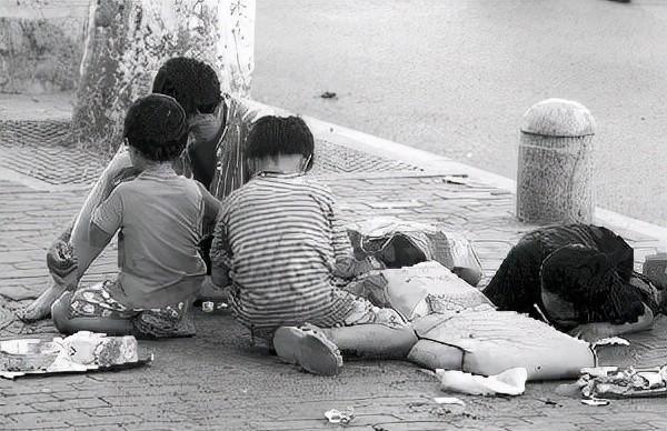 2022年,男子被拐31年回家,发现母亲患癌离世,两人曾是微信好友