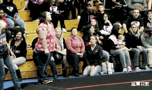 “进公司第一天,开饭半小时,没人动筷子!”