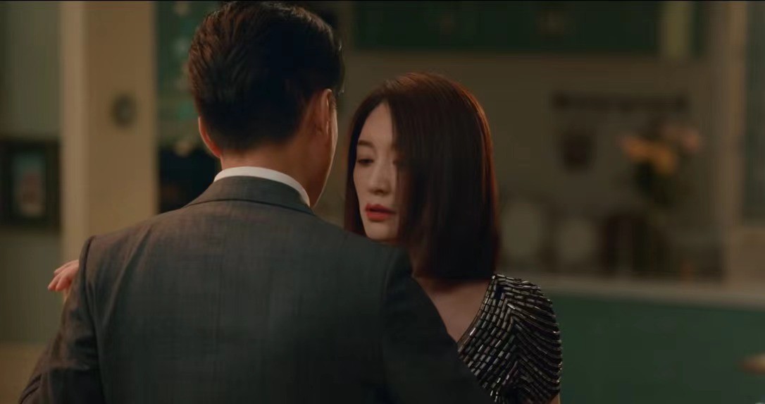 靳东|差评刷屏！都2022年了，剧情还这么老套，靳东《林深见鹿》你赢了