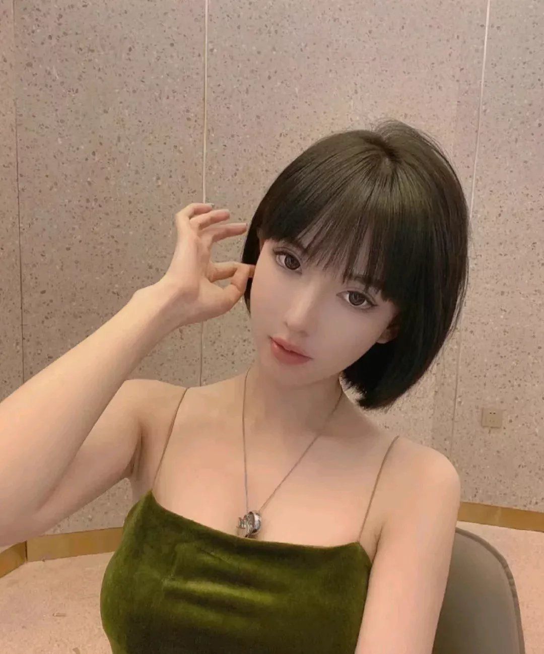 发型 剪对发型大变样,又美又时尚,好像整了容