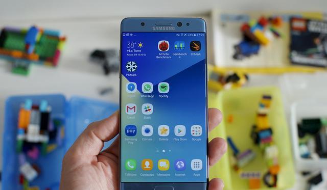 铭瑄|三星手机长盛不衰的秘密(三):围攻iPhone,三星靠什么?