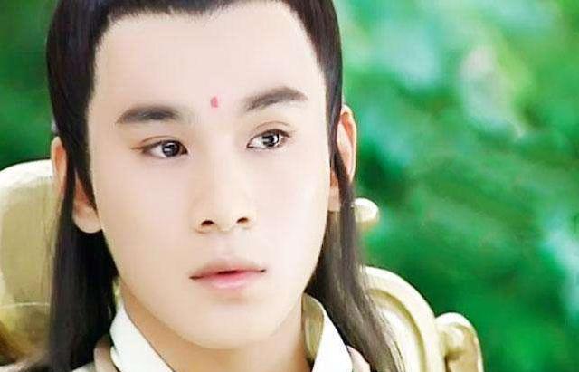 乔振宇|乔振宇：与王丽坤8年情断后，4个月奉子成婚，结婚后无绯闻很幸福