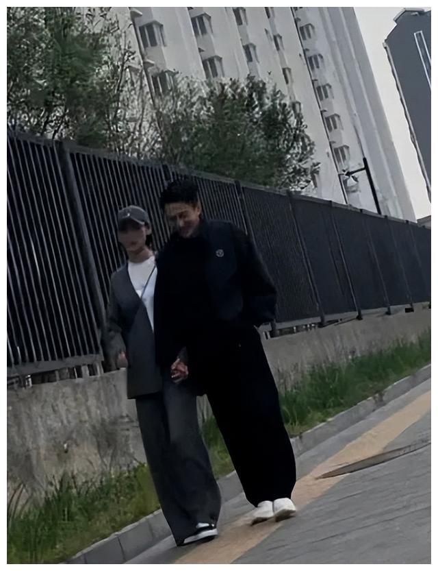 2天6个瓜，陈数老公再被曝出轨，王鸥、何九华疑似同居