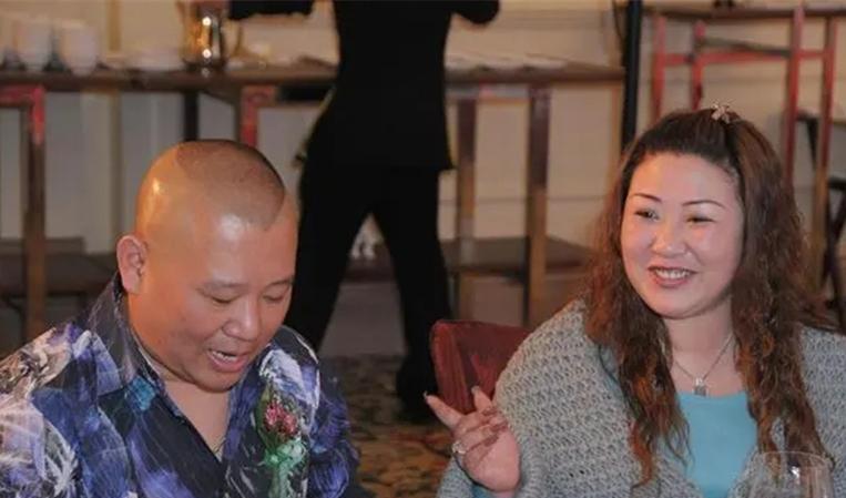 德云社|德云社董事长王惠凌晨两点发文，分享豪车视频，引发网友热议