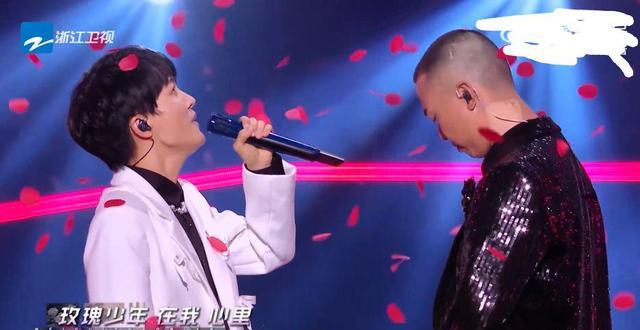 周深|QQ音乐飙升榜登顶,从玫瑰少年到哭砂,《天赐3》这次选对了人