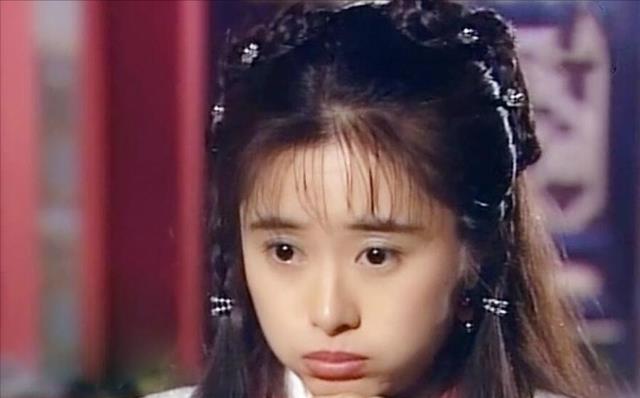 何美钿|内娱甜妹审美降级:从纯天然到尬甜,三代甜妹之间差距有多大?