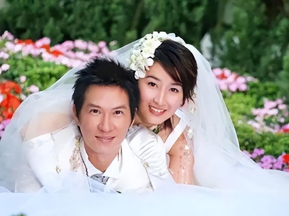 关咏荷|曾是TVB的当红花旦，为张家辉情愿当家庭主妇，如今关咏荷过得怎么样