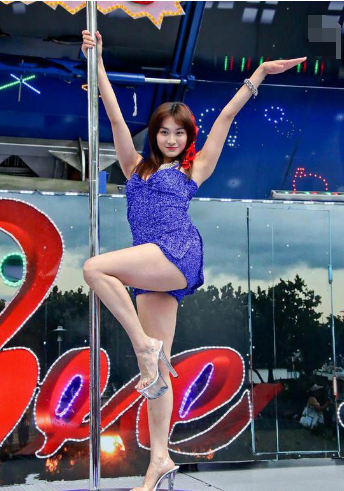 后遗症|因“长得美”一炮而红，演戏被男星打成重伤，一辈子留下后遗症！