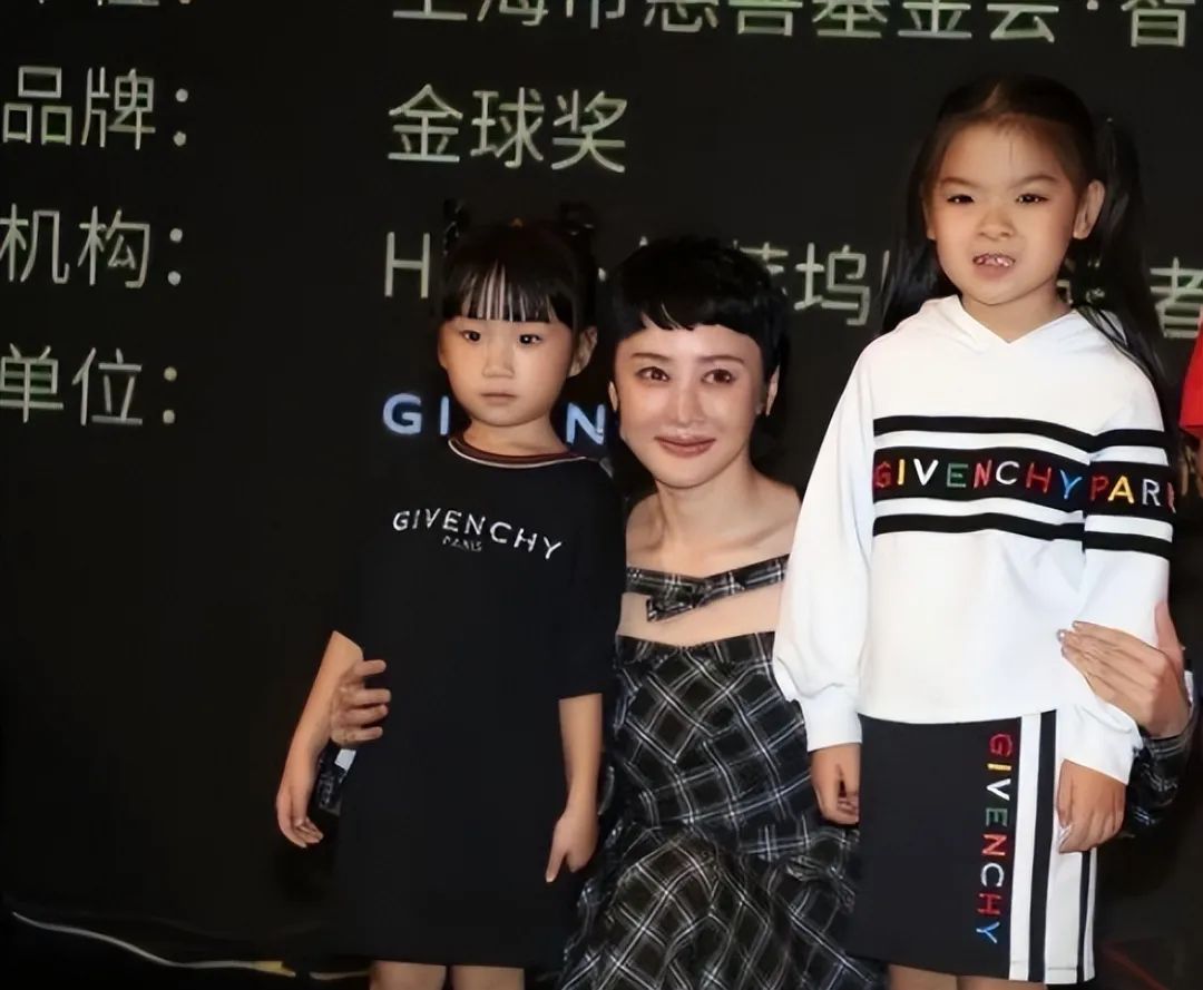 朴树|朴树妻子改名三次都没火，40岁走起了文艺风，一股廉价网红感太没辨识度