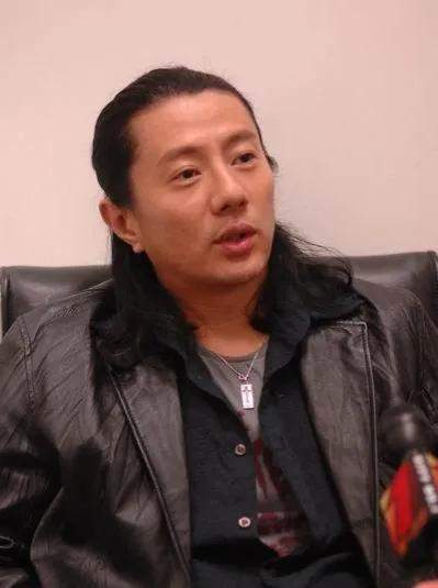 杨丞琳|“摇滚教父”郑钧,为何沦落到如今这般地步!