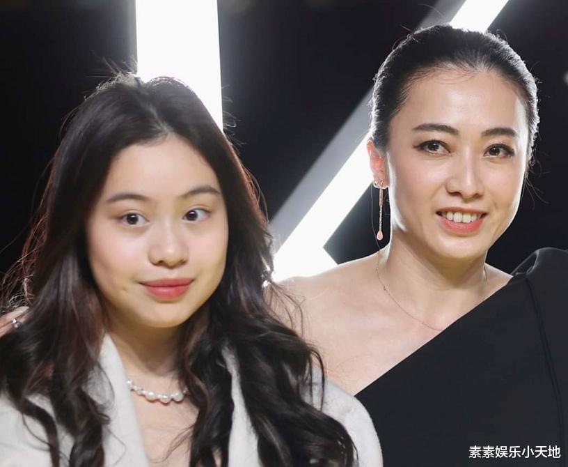 沈月|何超欣 沈月参加富豪名媛聚会,与甘比和郑志刚太太同框合影