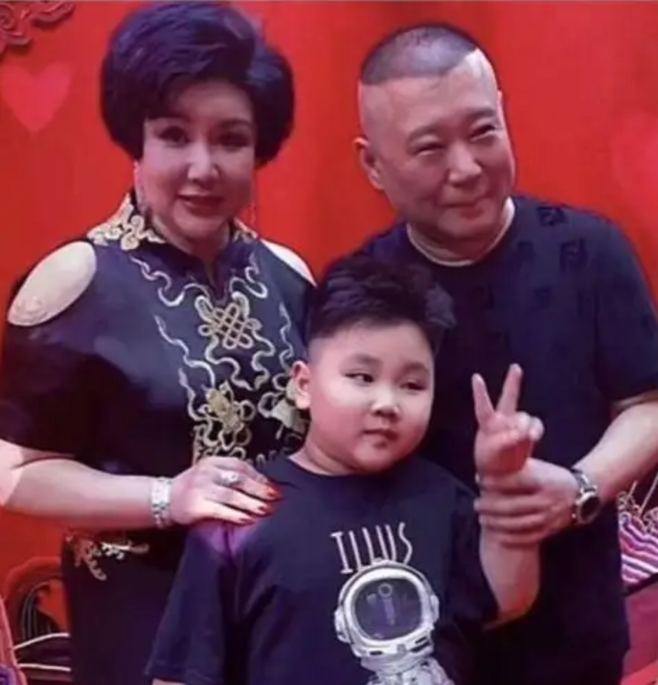 郭德纲|郭德纲老婆，凌晨两点发文，秒删！