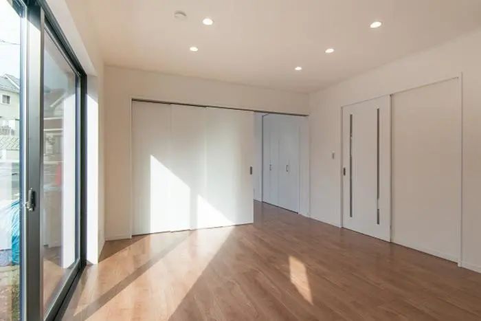 100平复式硬装刚完工,室内看着挺空,没想到还藏了10个装修套路