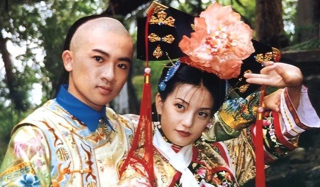 小燕子|还珠：都是嫁永琪，知画凌晨出嫁，看小燕子：谁是妻妾一目了然