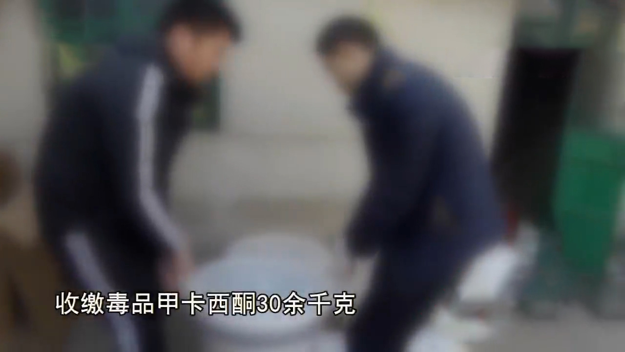 16年山东男子家下水道破裂,冒出怪味,调查发现邻居不能见光秘密