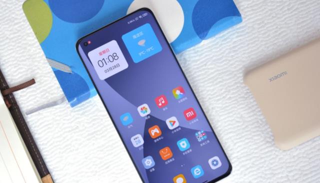 OLED|小米12Ultra打磨优化中，骁龙8Gen2+徕卡影像，迟来的影像机皇