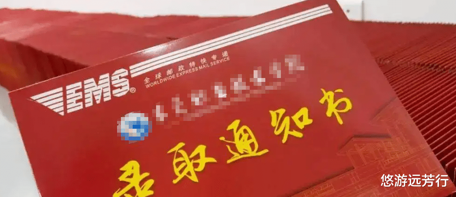 2017年女子考上名牌大学后,偷偷与富豪生父相认,穷养父心寒落泪