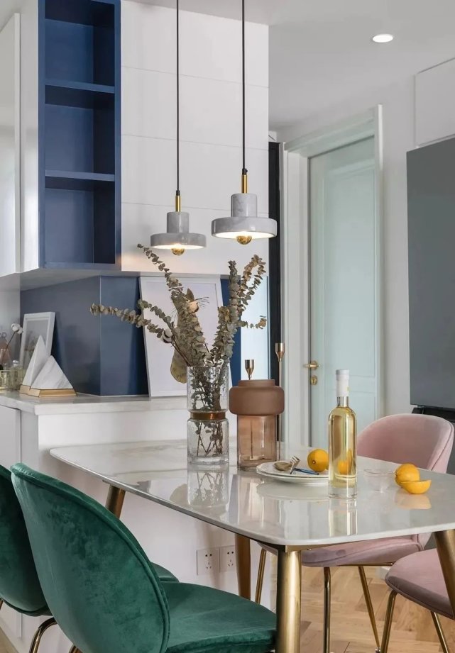 90㎡新婚宅曝光,这北欧跨界轻奢油画般的家,简直好看到犯规