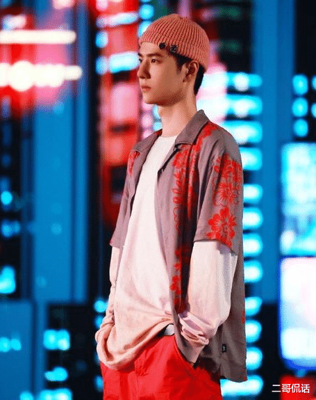 鞠婧祎|看《这就是街舞》的感受,还是那个会玩又会跳的王一博队长