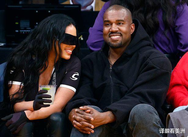 |侃爷与钱尼坐NBA前排,公开亮相甜蜜不已,反击前妻“秀恩爱”操作