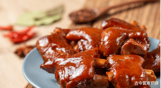 子宫肌瘤|花生是血压“催化剂”？医生：不想脑梗找上门，“1红2白”要远离