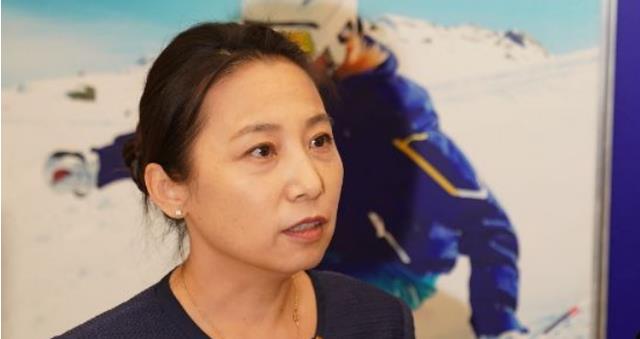 李琰|让王濛夺冠跪地致谢，武大靖赛后与她激动相拥，教练李琰有多强？