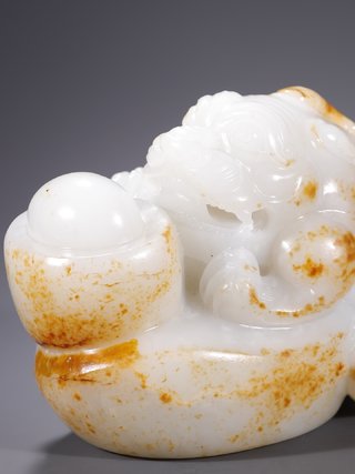 和田玉籽料|旧藏·和田玉籽料招财貔貅原石雕