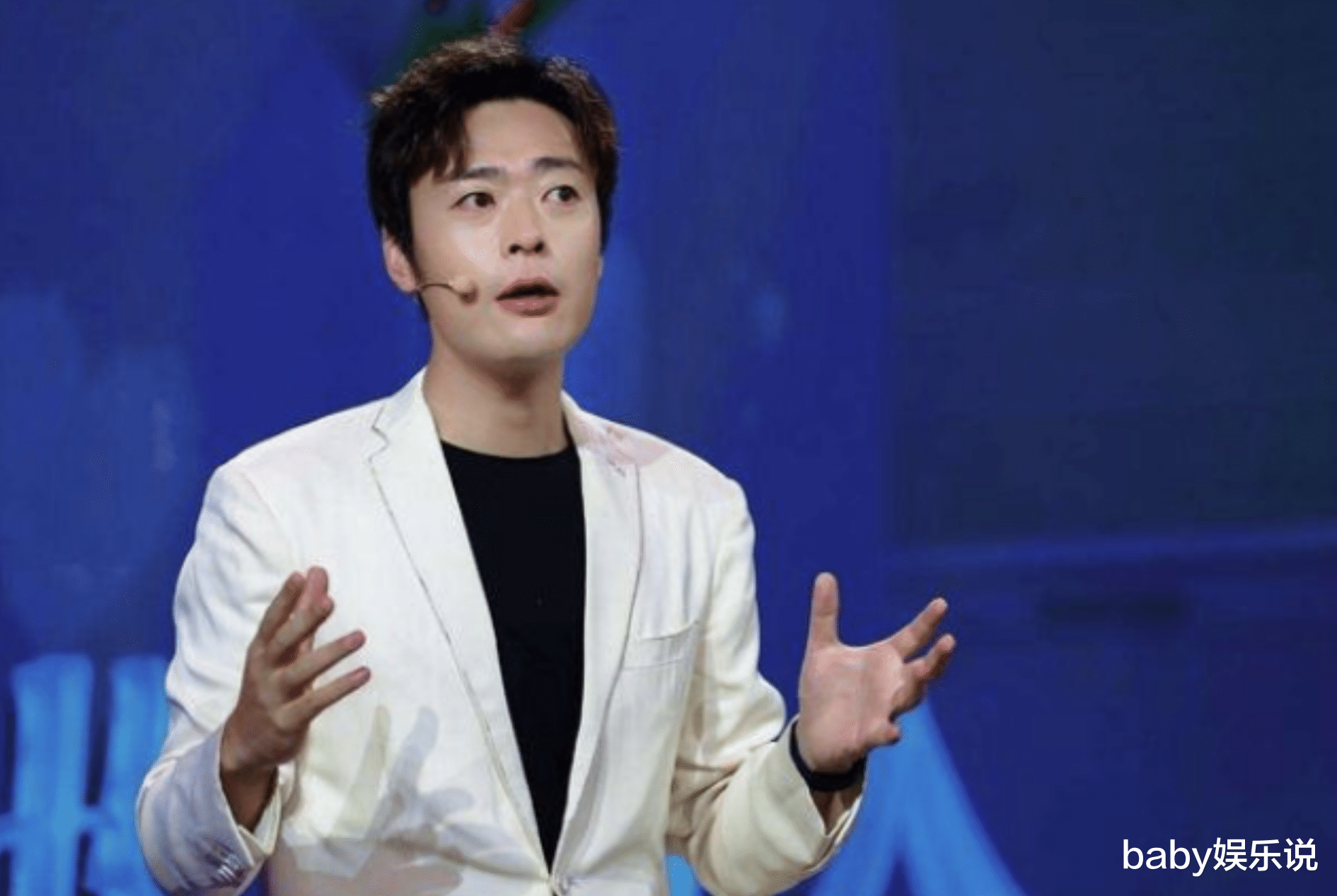 张桐|张桐的“消失”,是娱乐圈的“悲哀”