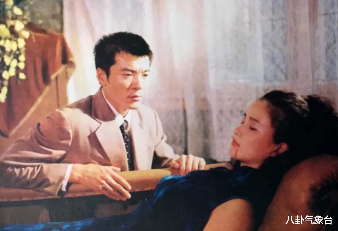 刘威|《风吹半夏》刘威，抛弃杨若兮转头娶化妆师，老来得子养育难