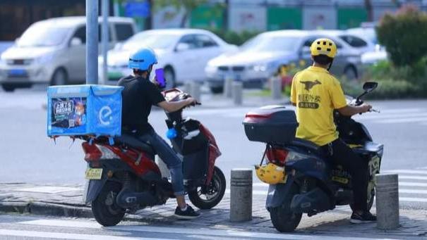 外卖小哥|饿了么已为百万用户成功免单，这仅仅是个开始