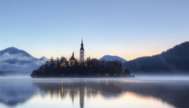 |职场中如履薄冰，才会走得远