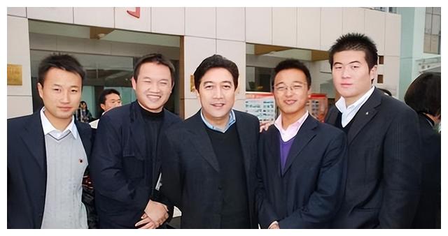 水均益女儿水亦诗：为父母离异落泪，如今将继母杨迪当闺蜜