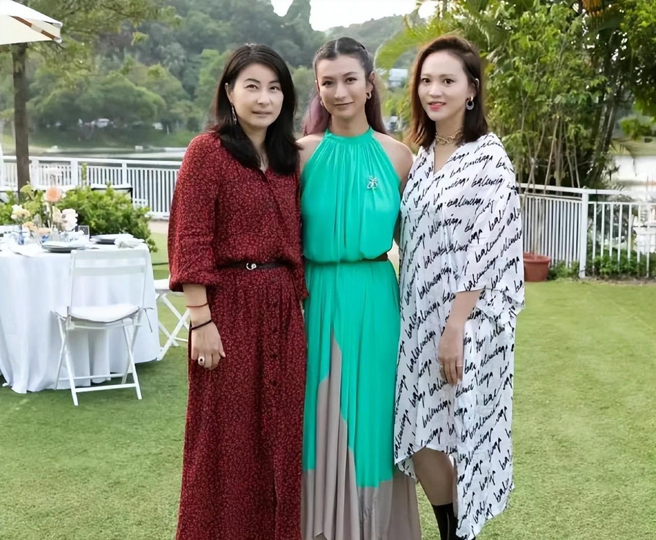 郭晶晶|霍启刚或成香港文艺一哥,郭晶晶戴百万钻戒高调现身,为丈夫拉票