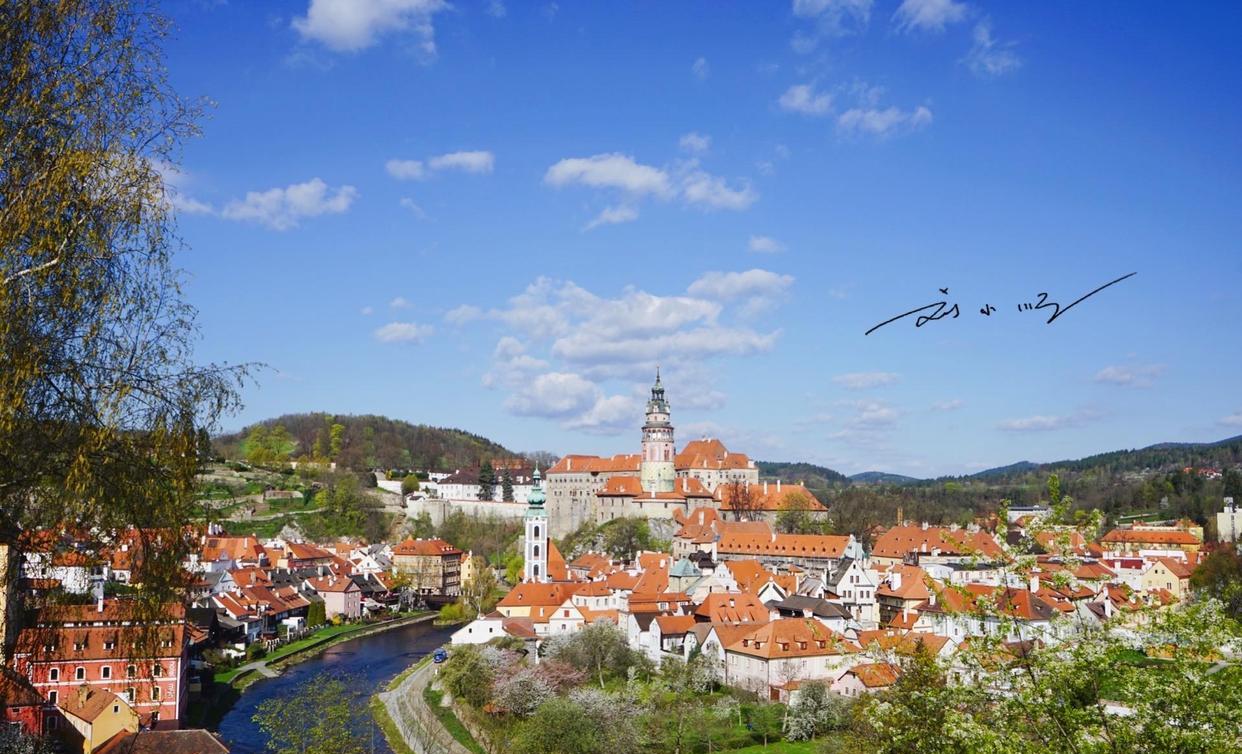 |我怀念的，很可能不是出国旅游，而是当年出国旅游的那些日子