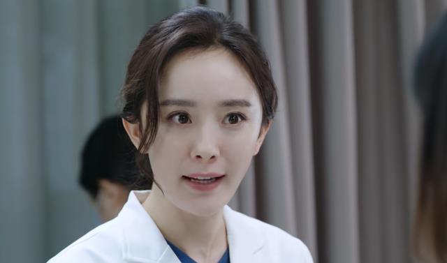 杨幂|杨幂运气真好，新剧定档央8，压3年热度不减，配角阵容强大