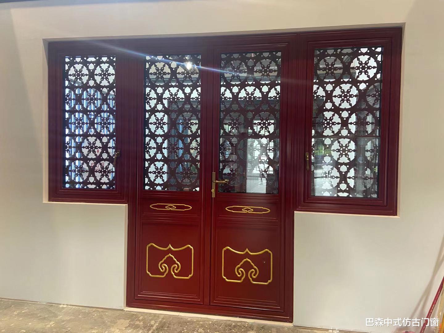 复古铝合金门窗定制厂商应该如何去比较