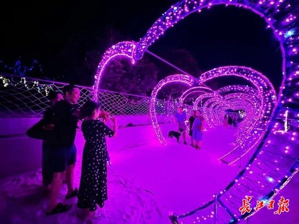 武汉|2022武汉文旅消费季亮出首月“成绩单”:玛雅海滩成直播销冠