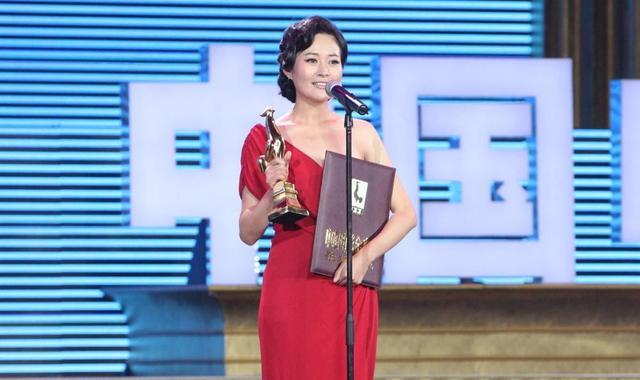 易烊千玺|知名演员国丽娜:嫁初恋齐奎,明星夫妻风光背后有艰辛