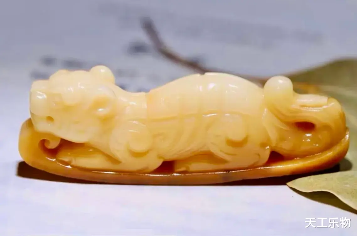 雕刻|掌眼、吃刀、大开门？聊聊那些让人听不懂的和田玉“黑话?”?！