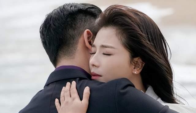 刘涛|刘涛新剧又演励志女主,合作小12岁男星,这海报确实有点违和