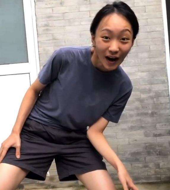 陈山|网红陈山宣布复出，24岁靠卖丑赚5亿身价，被封杀后扬言找女朋友