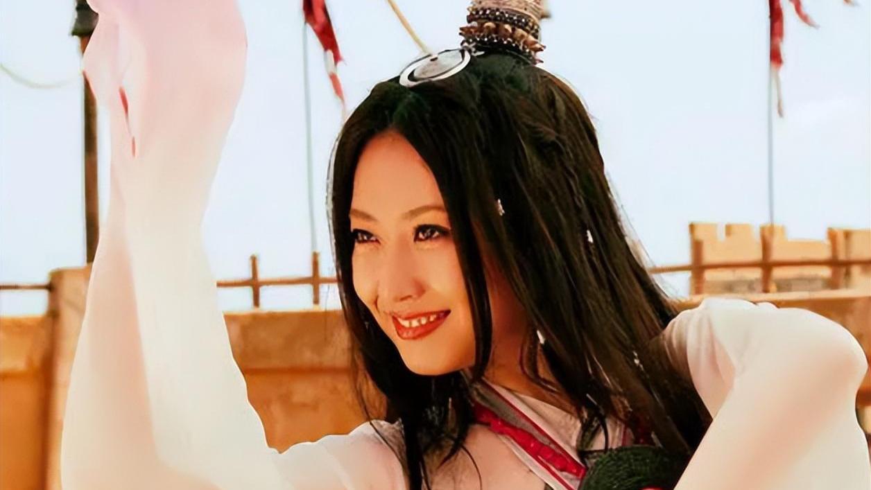 白冰|演员白冰，离婚后独自带娃，中年再次翻红，如今情感状况如何？