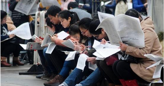 半导体|“开工潮”变“用工荒”?月薪8000也招不到人?90后:全是套路