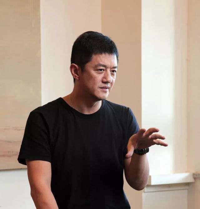 李亚鹏|当爱已成往事：李亚鹏承认再婚，娶小19岁彝族姑娘，离婚已经八年