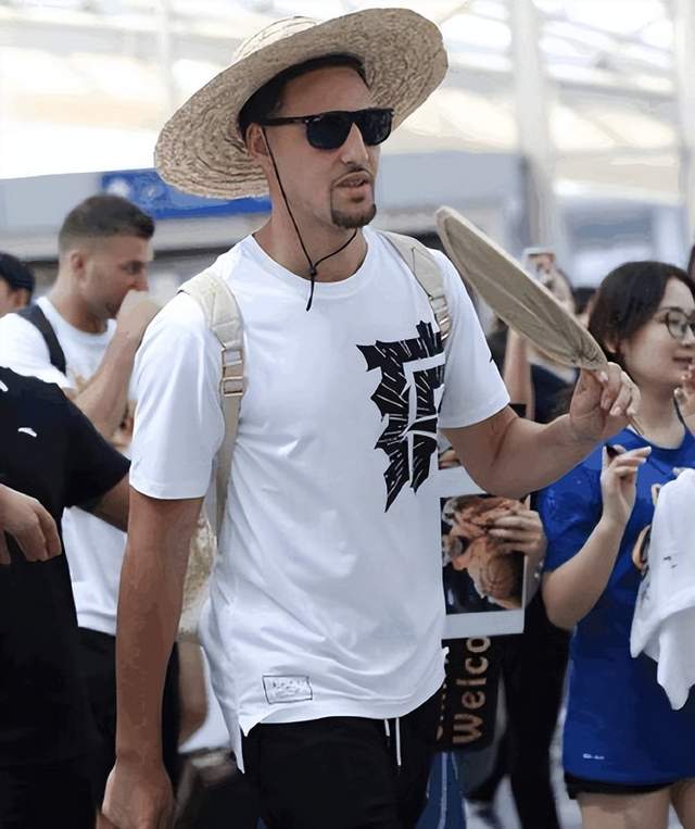 勇士队|佛光普照，让球队老板都为之下跪的男人！
