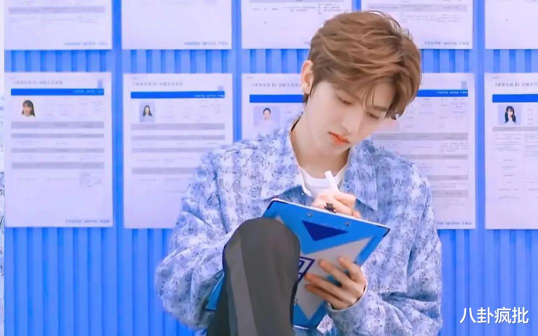 范丞丞|蔡徐坤积极健身？AB人设成功？范丞丞被打赏？韩庚官当爸？天真女星认命？